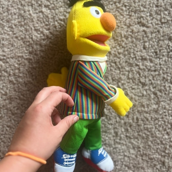 2010 Gund Sesame Street 14" Plush Bert Muppet Doll 075364 Stuffed Animal Toy - Picture 4 of 7
